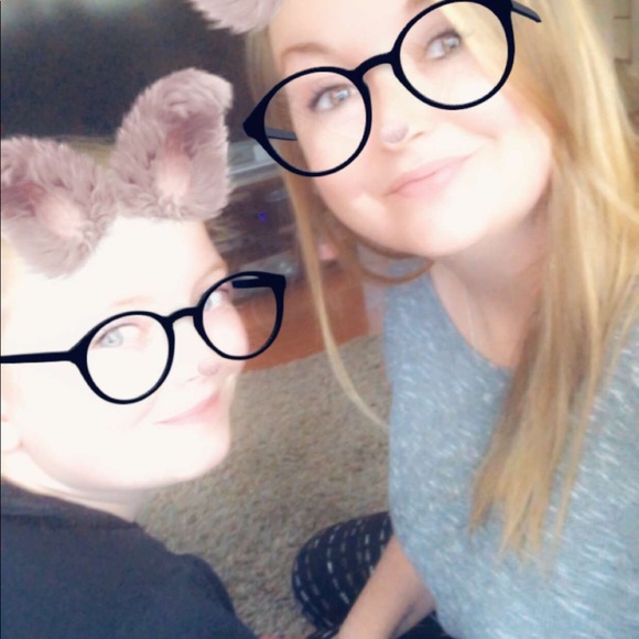 Meet your Posher, Amanda - Picture 6 of 7